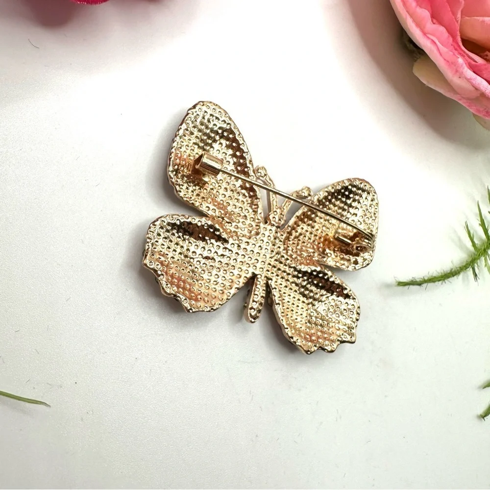 NEW⚜️Butterfly Blue Crystal Embellished Brooch